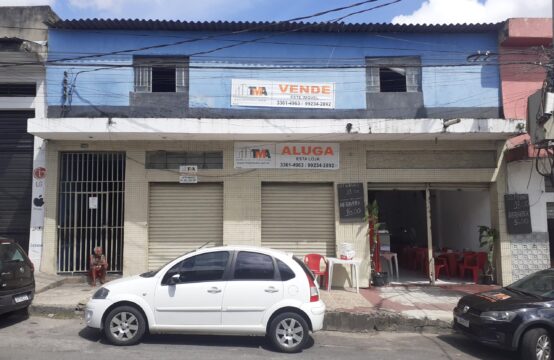 Lote 360m2 com lojas &#8211; Kennedy