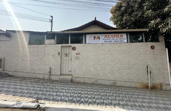 Casa com 03 quartos para fins comerciais &#8211; Inconfidentes