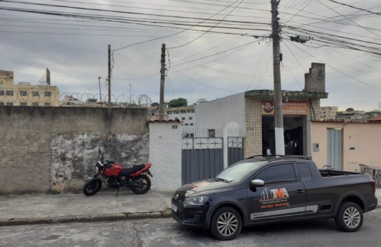 Casa com 03 quartos &#8211; Inconfidentes