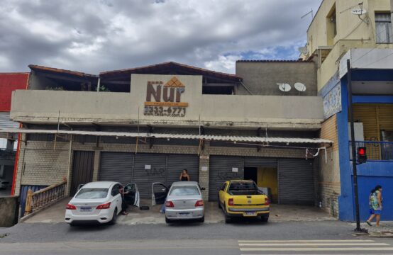 Loja com 400 m² de área – Industrial