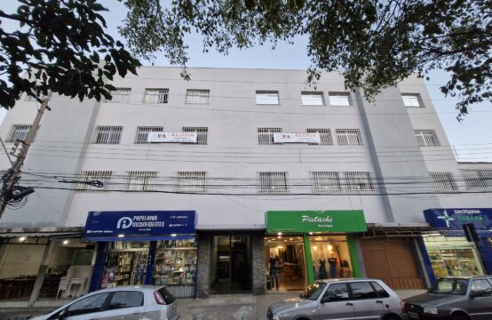 Apartamento com 03 quartos – Inconfidentes