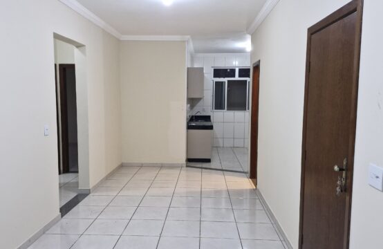 Apartamento com 03 quartos – Lindéia