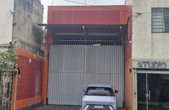 Galpão com 300m² – Inconfidentes
